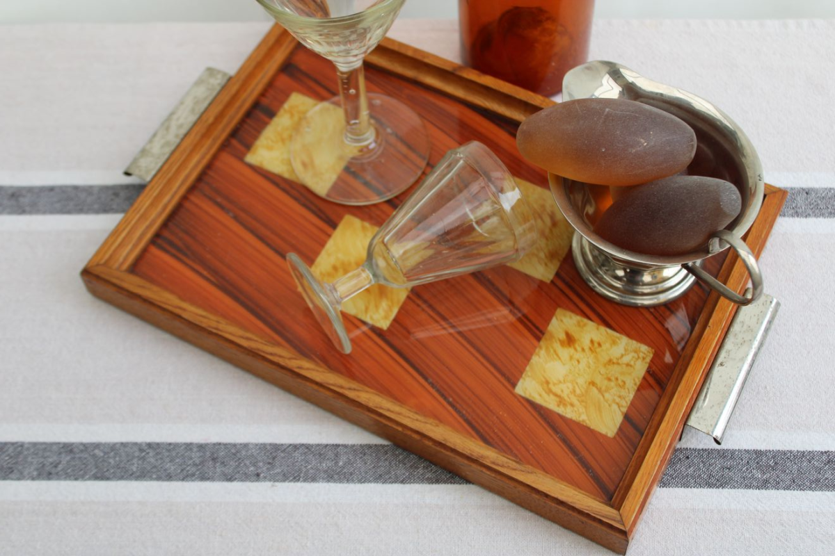 Plateau en bois et dessus verre | Plateaux | Pier Import