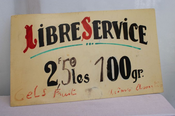 Ancienne plaque d'épicerie