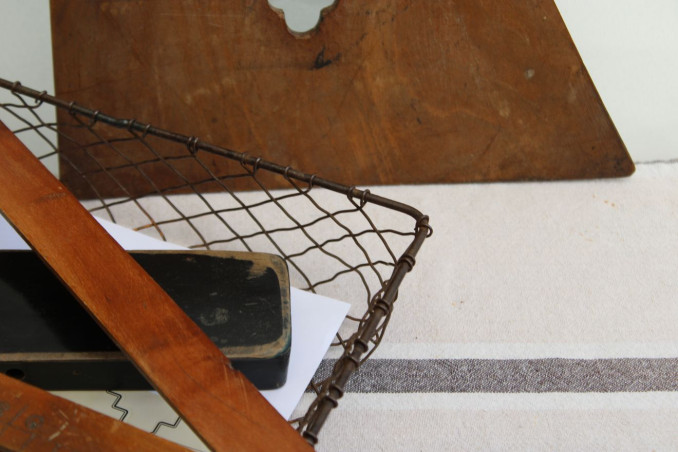 Ancienne bannette en métal