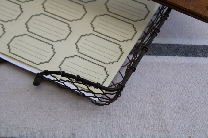 Ancienne bannette en métal