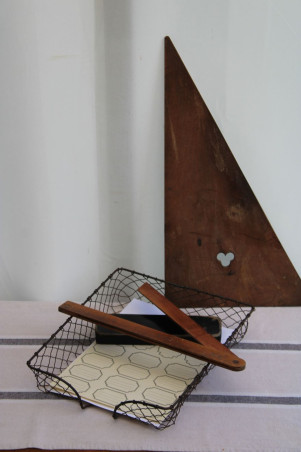 Ancienne bannette en métal