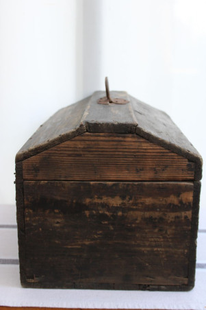 Ancienne caisse à outils en bois