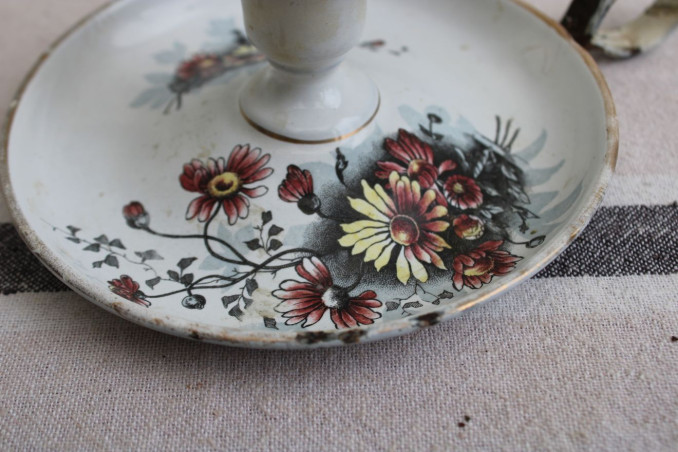 Ancien bougeoir en émail