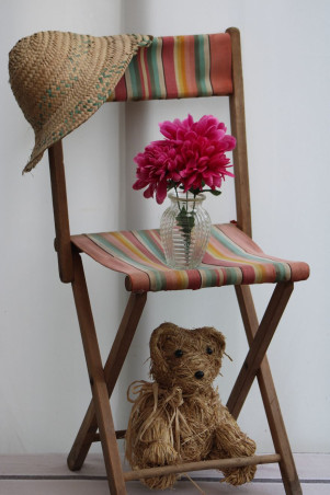 Ancienne chaise pliante en bois