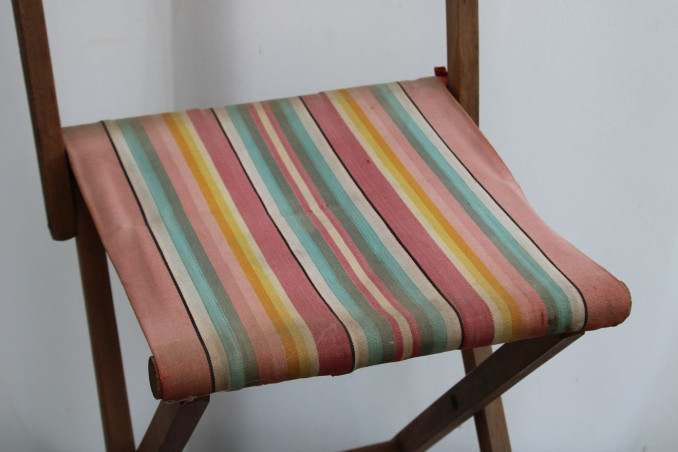 Ancienne chaise pliante en bois