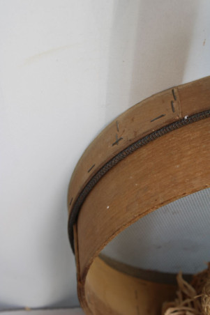Ancien tamis en bois