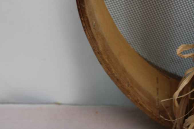 Ancien tamis en bois