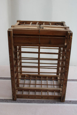 Cage à oiseaux en bois