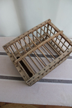 Cage à oiseaux en bois