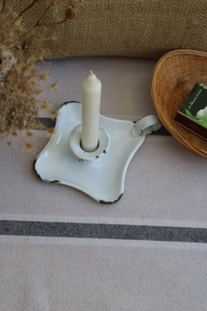 Ancien bougeoir en émail