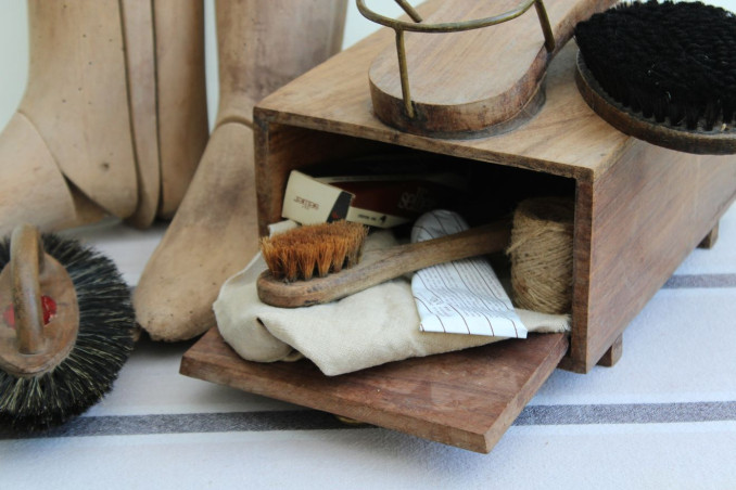 Boîte à cirage en bois