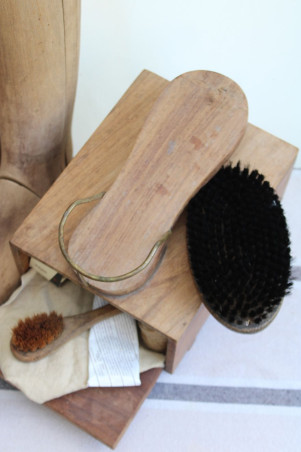 Boîte à cirage en bois