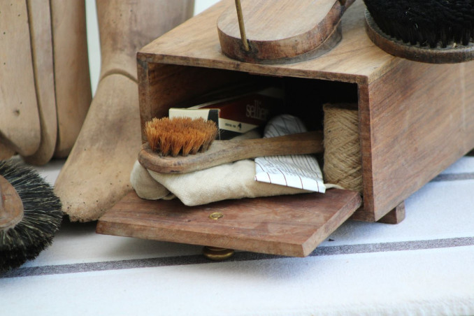 Boîte à cirage en bois