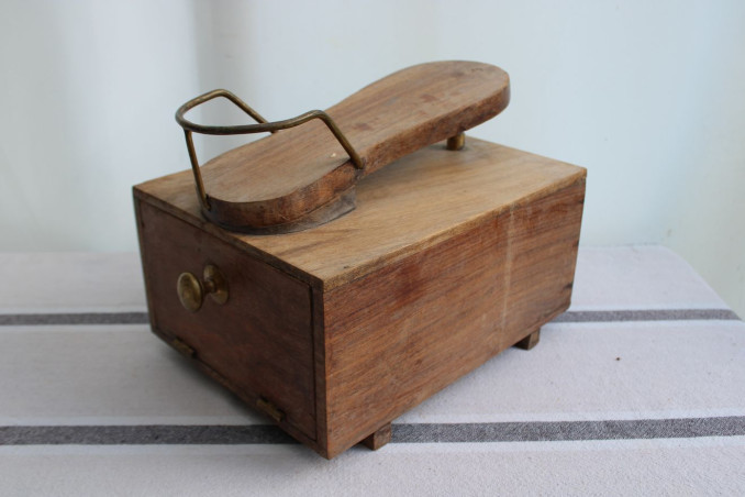Boîte à cirage en bois