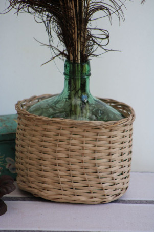 Dame-jeanne en verre et osier