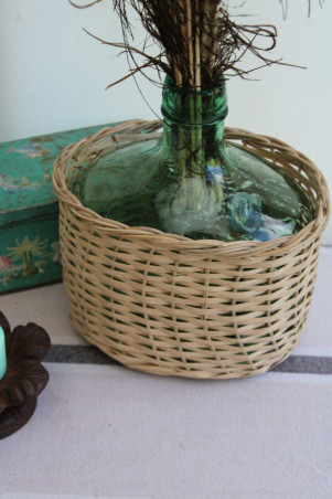 Dame-jeanne en verre et osier