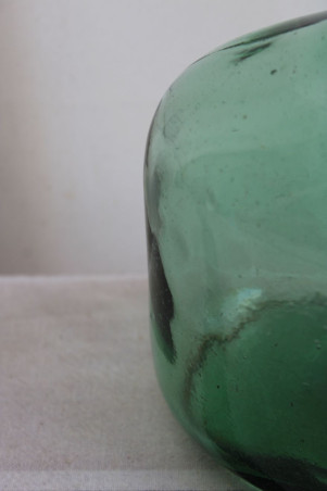 Dame-jeanne en verre et osier