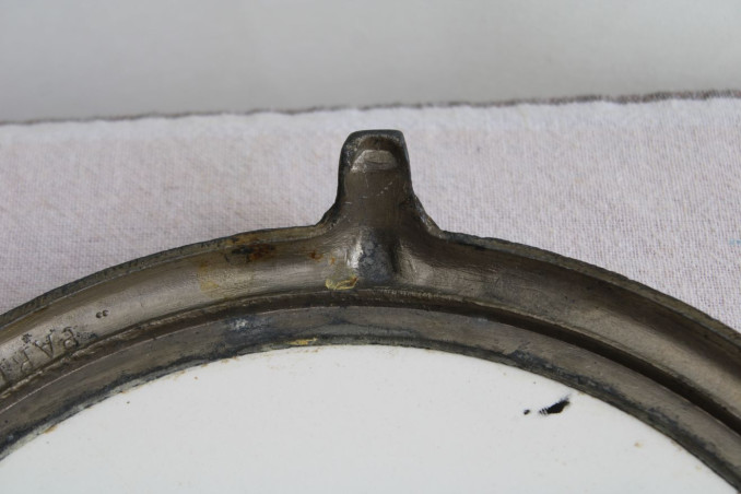 Ancien dessous de plat en céramique