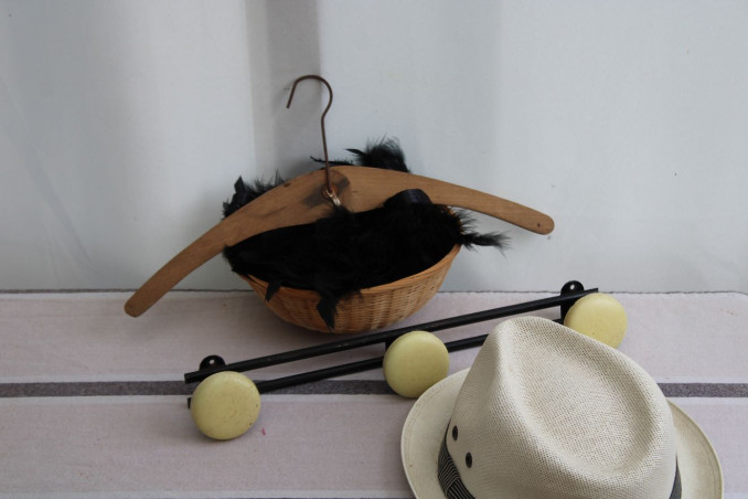 Porte-manteaux en métal