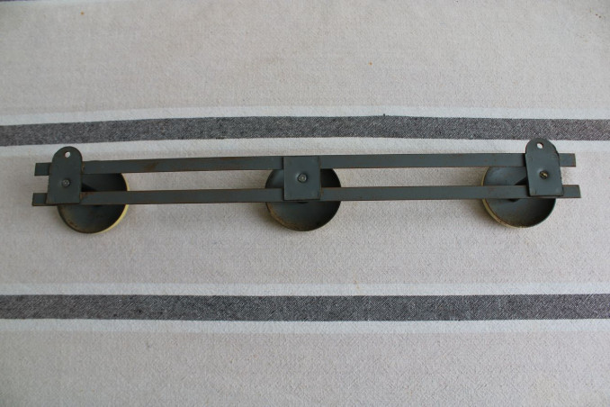 Porte-manteaux en métal