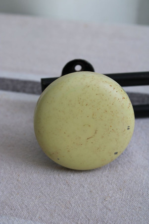 Porte-manteaux en métal