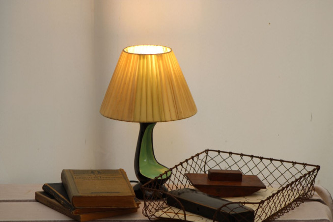 Ancienne lampe en céramique
