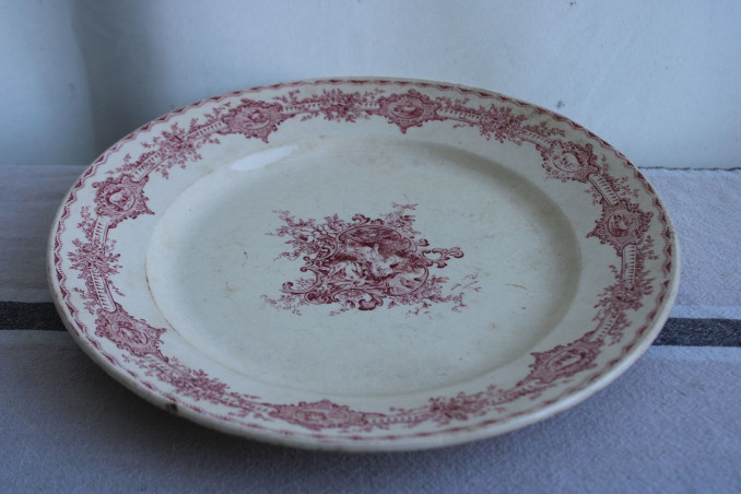 Ancien plat de service Terre de fer