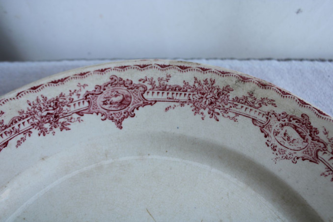 Ancien plat de service Terre de fer
