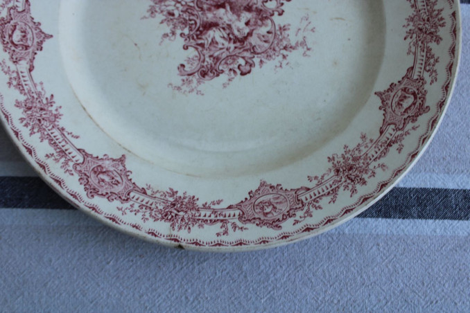 Ancien plat de service Terre de fer