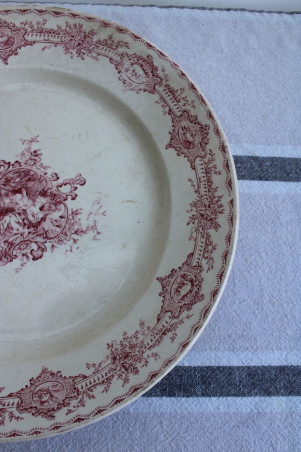 Ancien plat de service Terre de fer