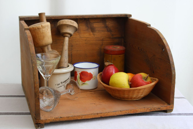 Ancien banc de lavandière en bois