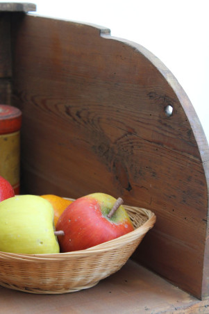 Ancien banc de lavandière en bois