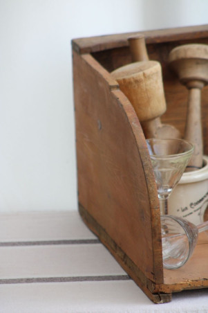 Ancien banc de lavandière en bois