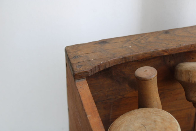 Ancien banc de lavandière en bois