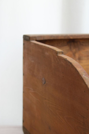 Ancien banc de lavandière en bois