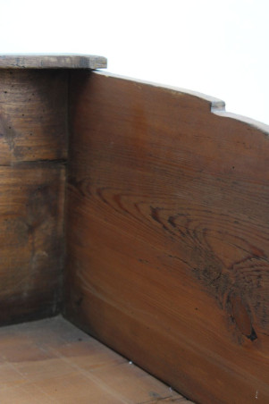 Ancien banc de lavandière en bois