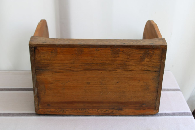 Ancien banc de lavandière en bois