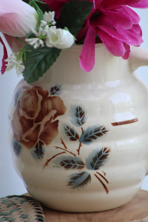 Ancien pichet en céramique DIGOIN