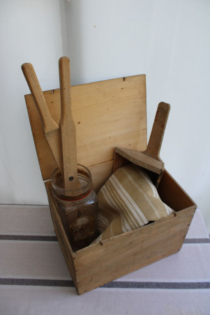 Ancienne boîte en bois "Fossier"