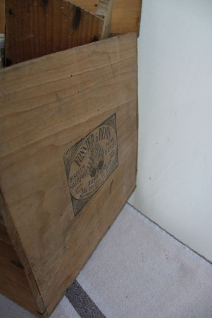 Ancienne boîte en bois "Fossier"
