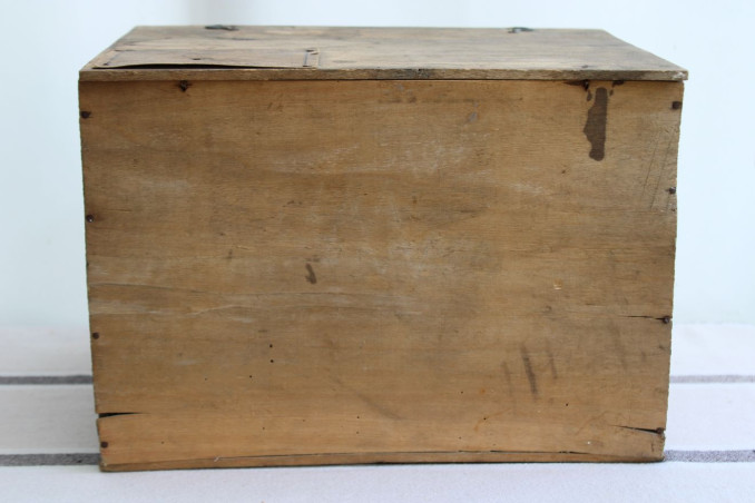 Ancienne boîte en bois "Fossier"