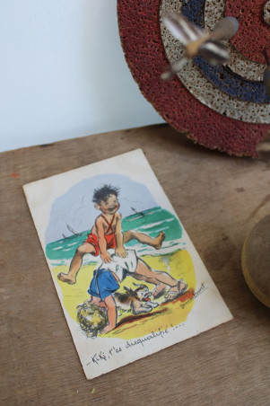 Ancien jeu de fléchettes en bois