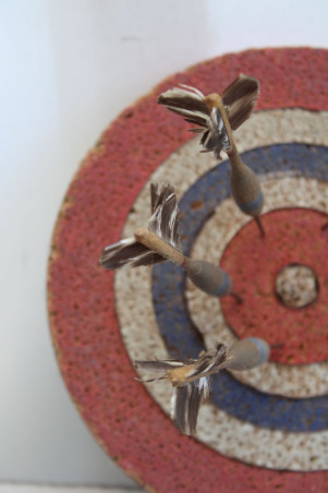 Ancien jeu de fléchettes en bois