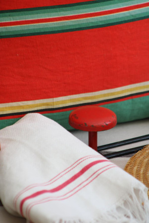 Porte-manteaux en métal