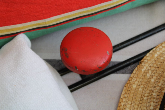 Porte-manteaux en métal