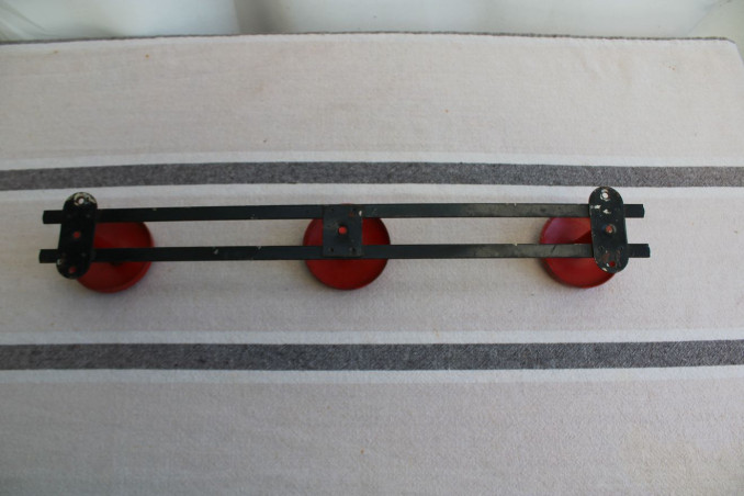 Porte-manteaux en métal