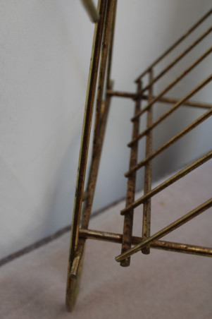 Porte-vinyles en métal doré