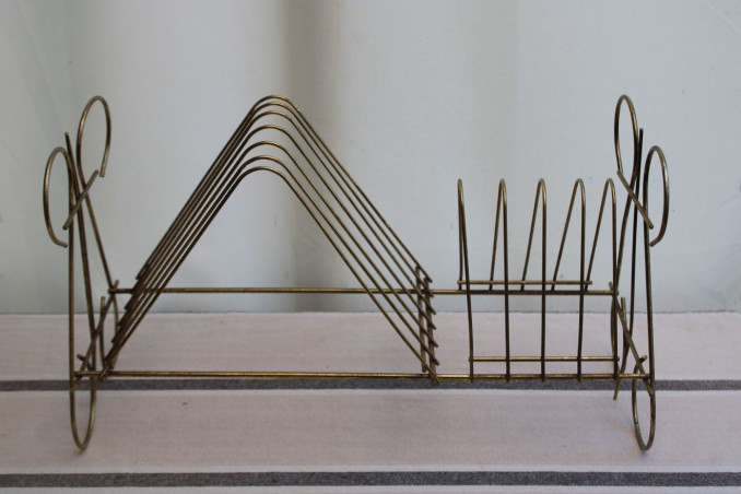 Porte-vinyles en métal doré