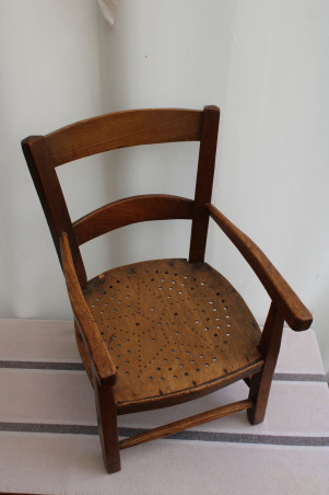 Chaise enfant en bois