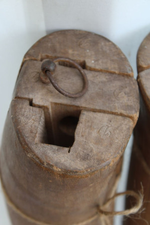 Paire d'embauchoirs en bois